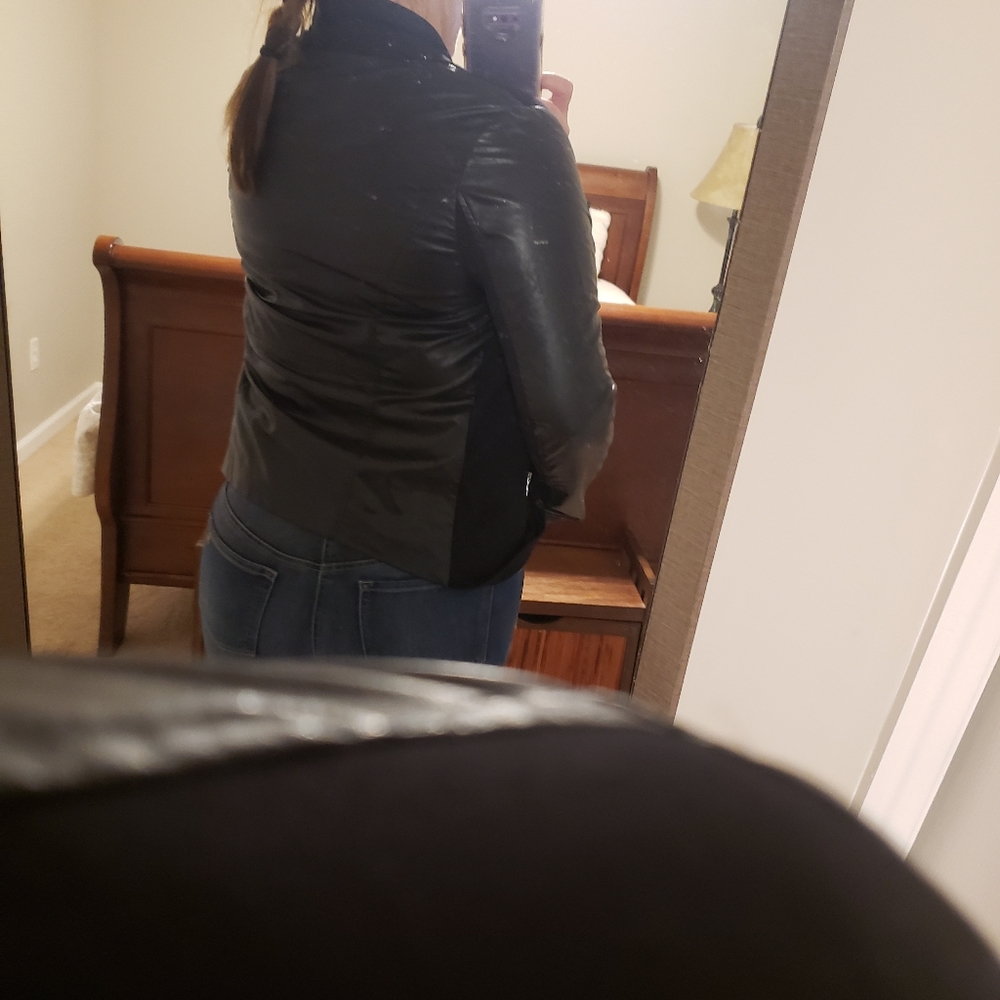 Jacket - Picture 3 of 4